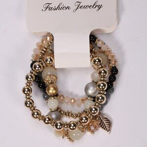 Multilayer Leaf Pendant Bracelet